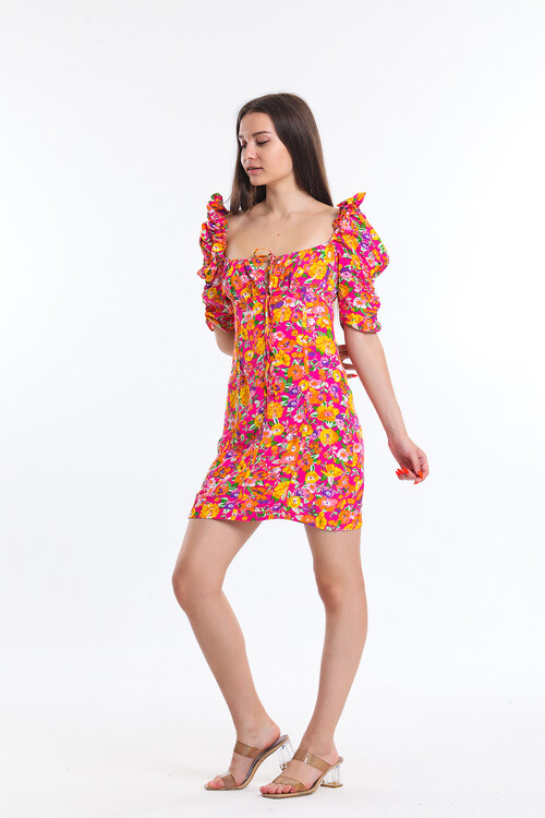 Sırtı Fermuarlı Balon Kol İçi Astarlı Bağcık Detaylı Çiçek Desenli Büzgülü Kısa Elbise