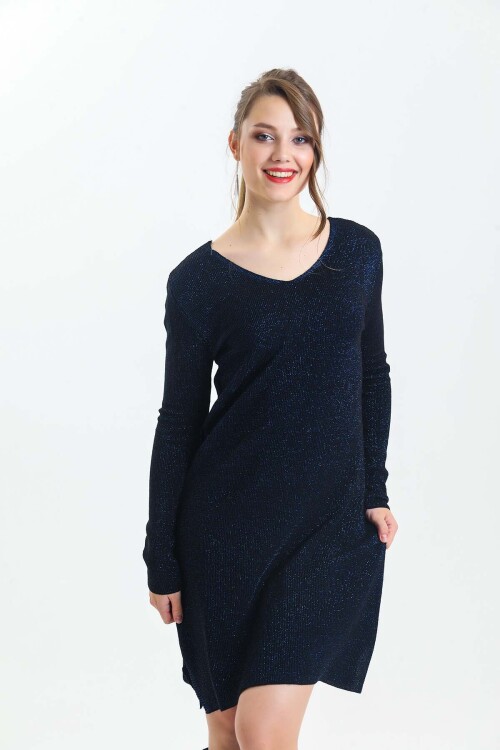 V Yaka Uzun Kol Simli Triko Elbise