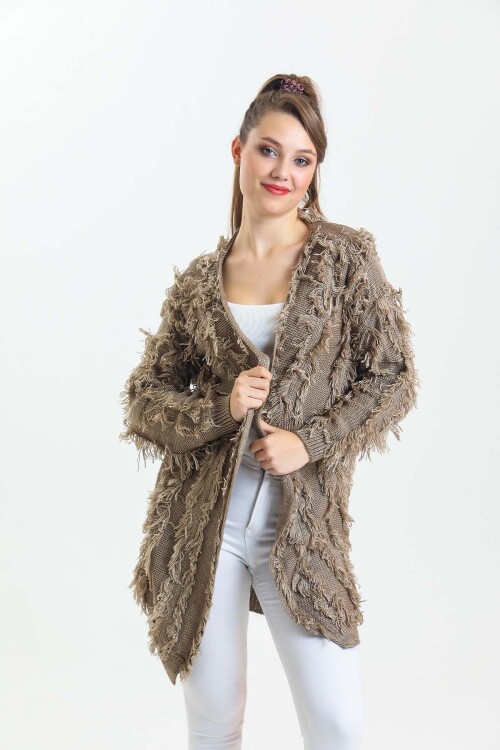 Yarasa Kol Püsküllü Triko Hırka