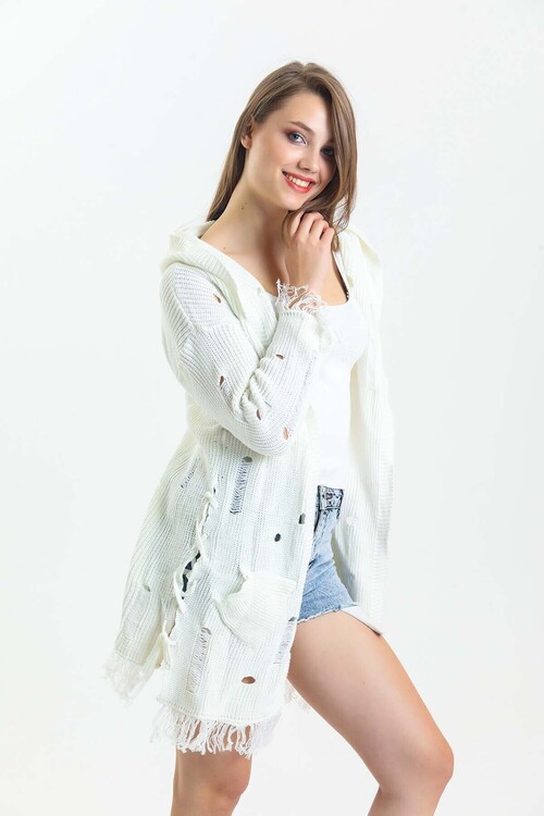 Yarasa Kol Yanları Bağcıklı Kolları ve Eteği Püsküllü Kapuşonlu Triko Uzun Hırka